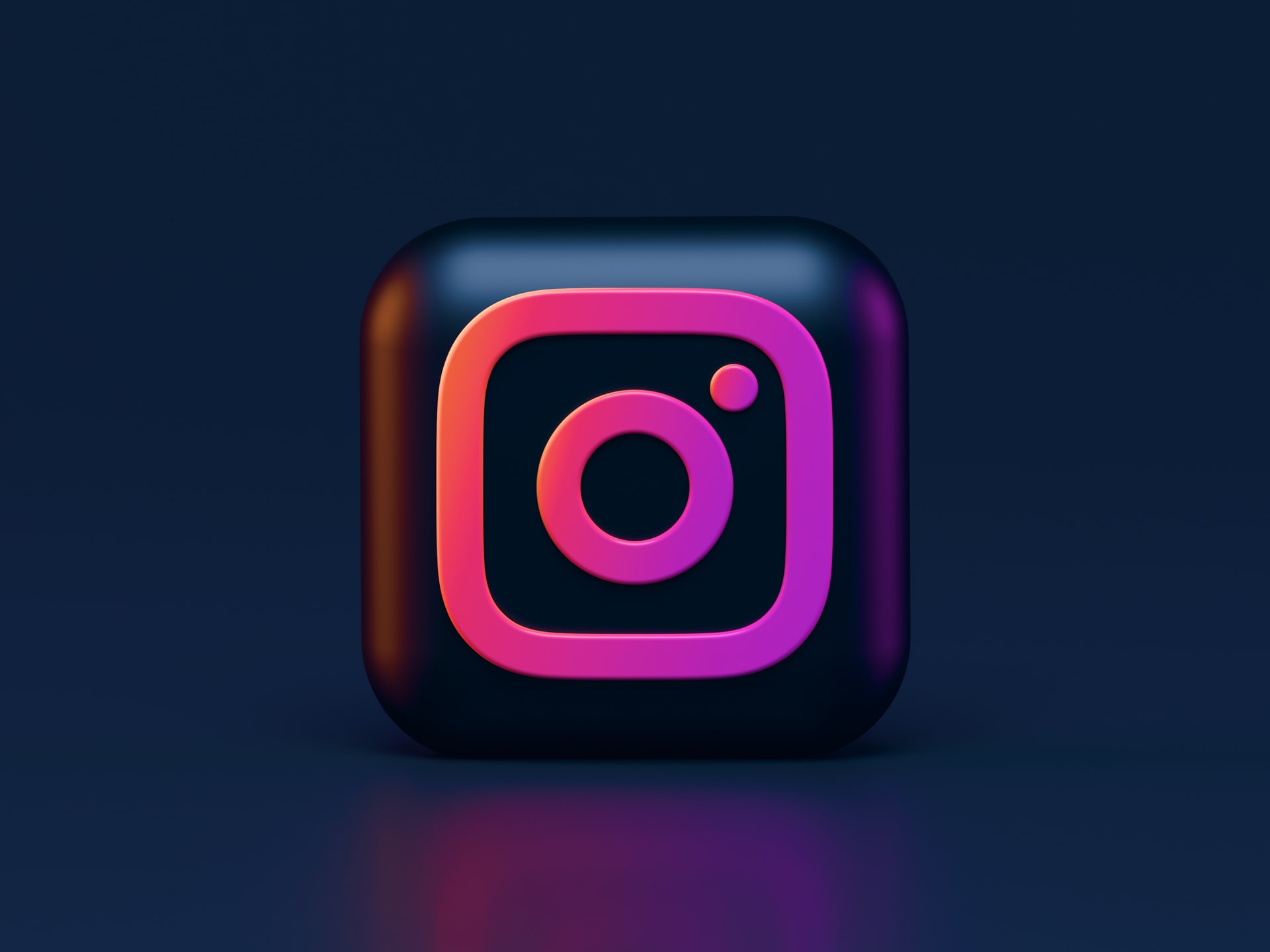 Instagram İletişime Geç Butonu Nasıl Eklenir?